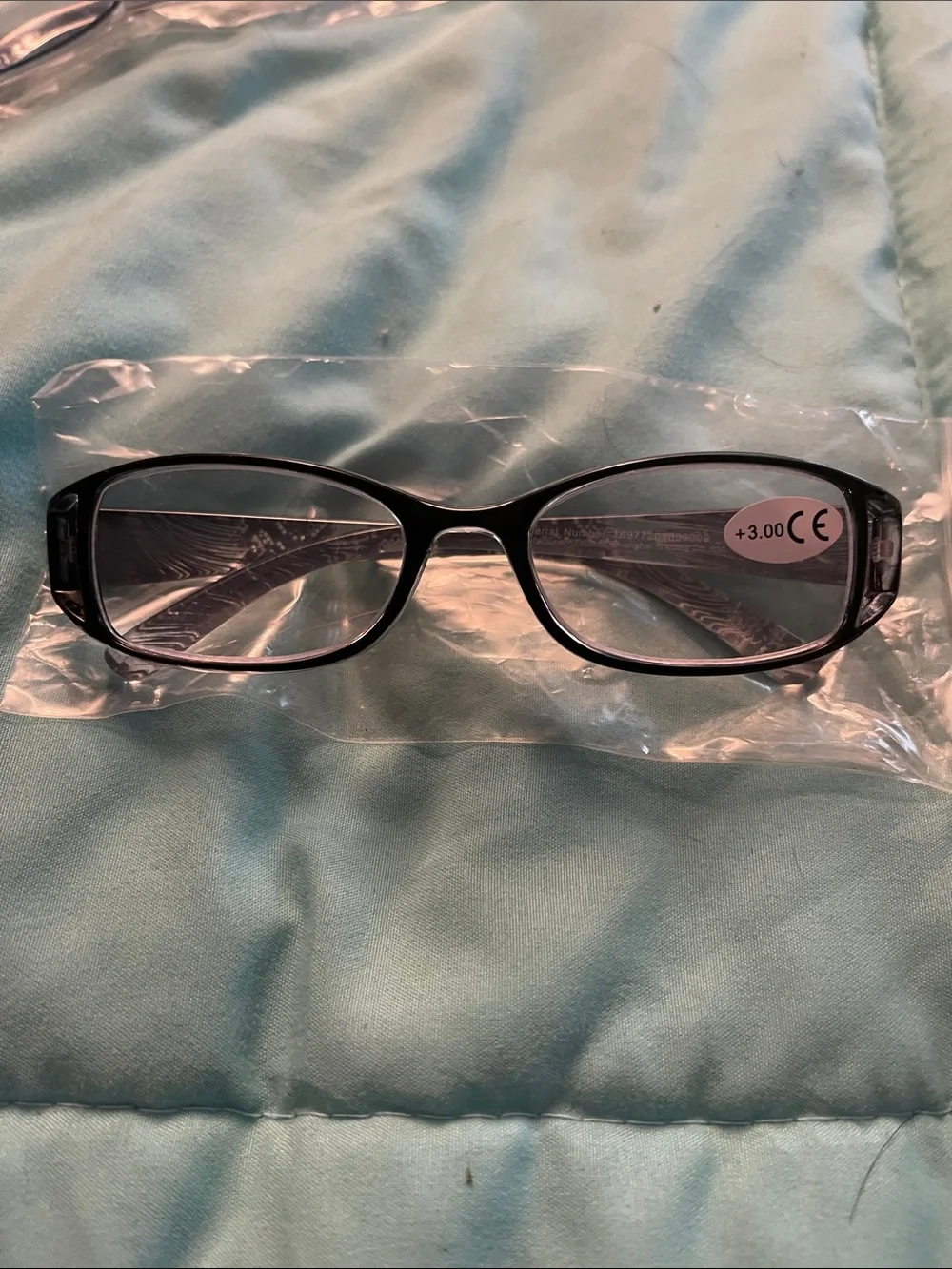Patterned Black Reading Glasses with Subtle Temple Design 3.00